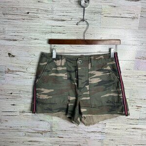 Gap  camo 4 petite utility shorts with red strip green